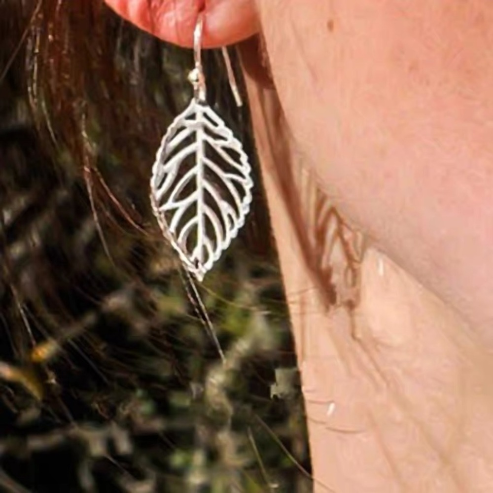 Gold leave shape earrings